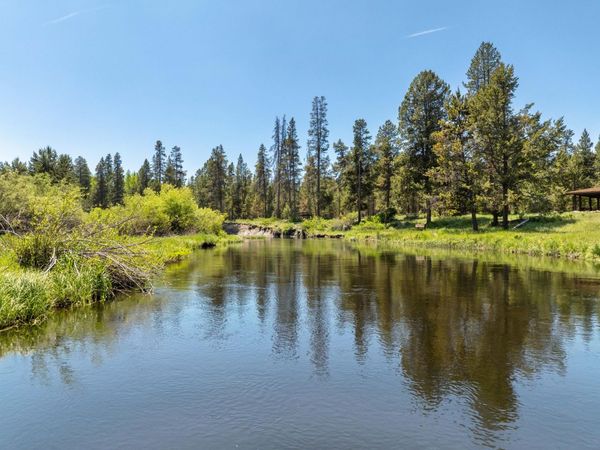 55855 Hashknife Road, Unit 18, Bend, OR 97707