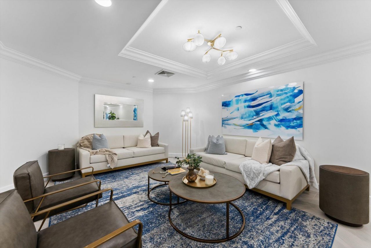 550 SE Mizner Boulevard, Unit B206, Boca Raton, FL 33432 Photo