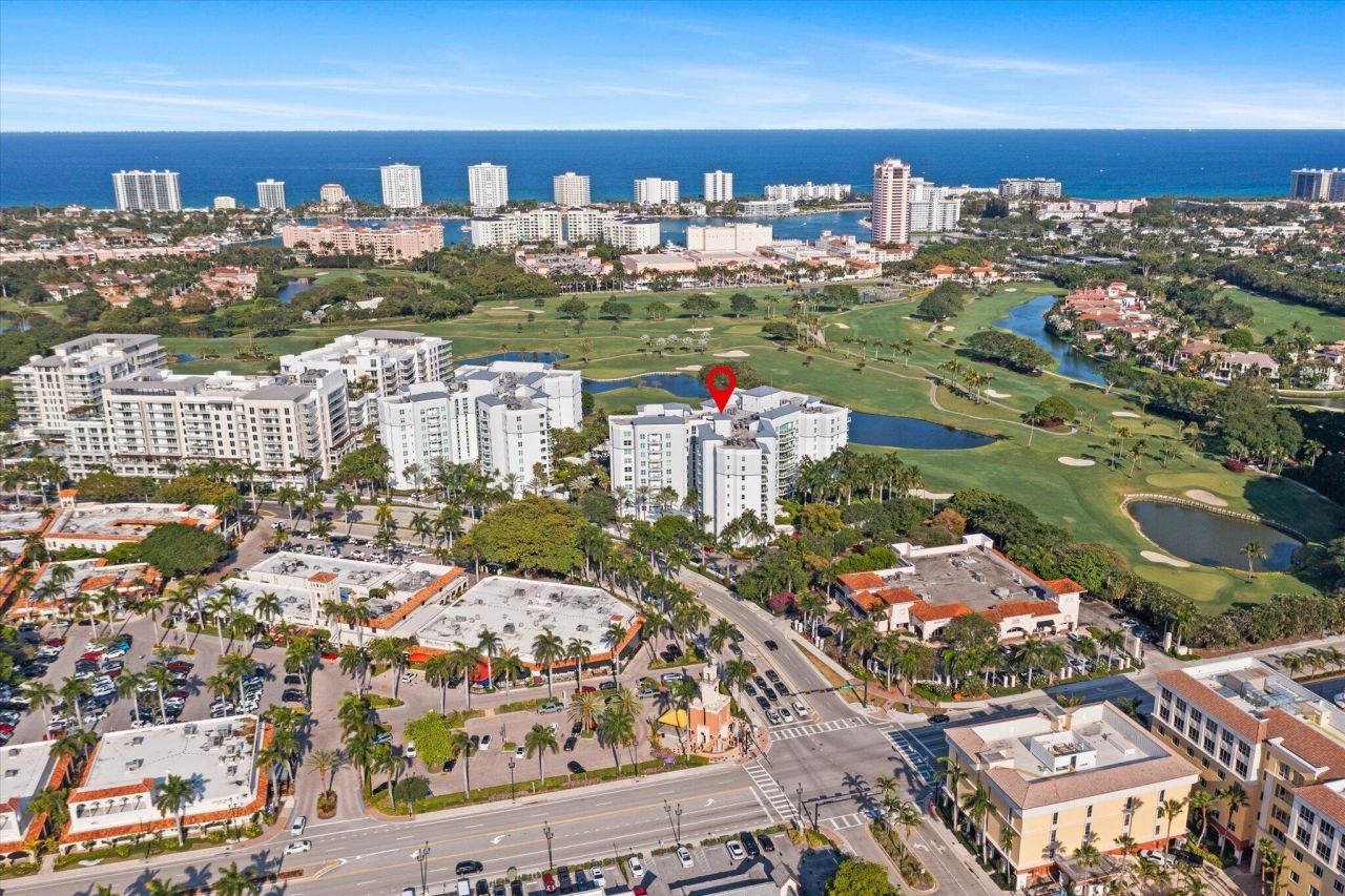 550 SE Mizner Boulevard, Unit B206, Boca Raton, FL 33432 Photo