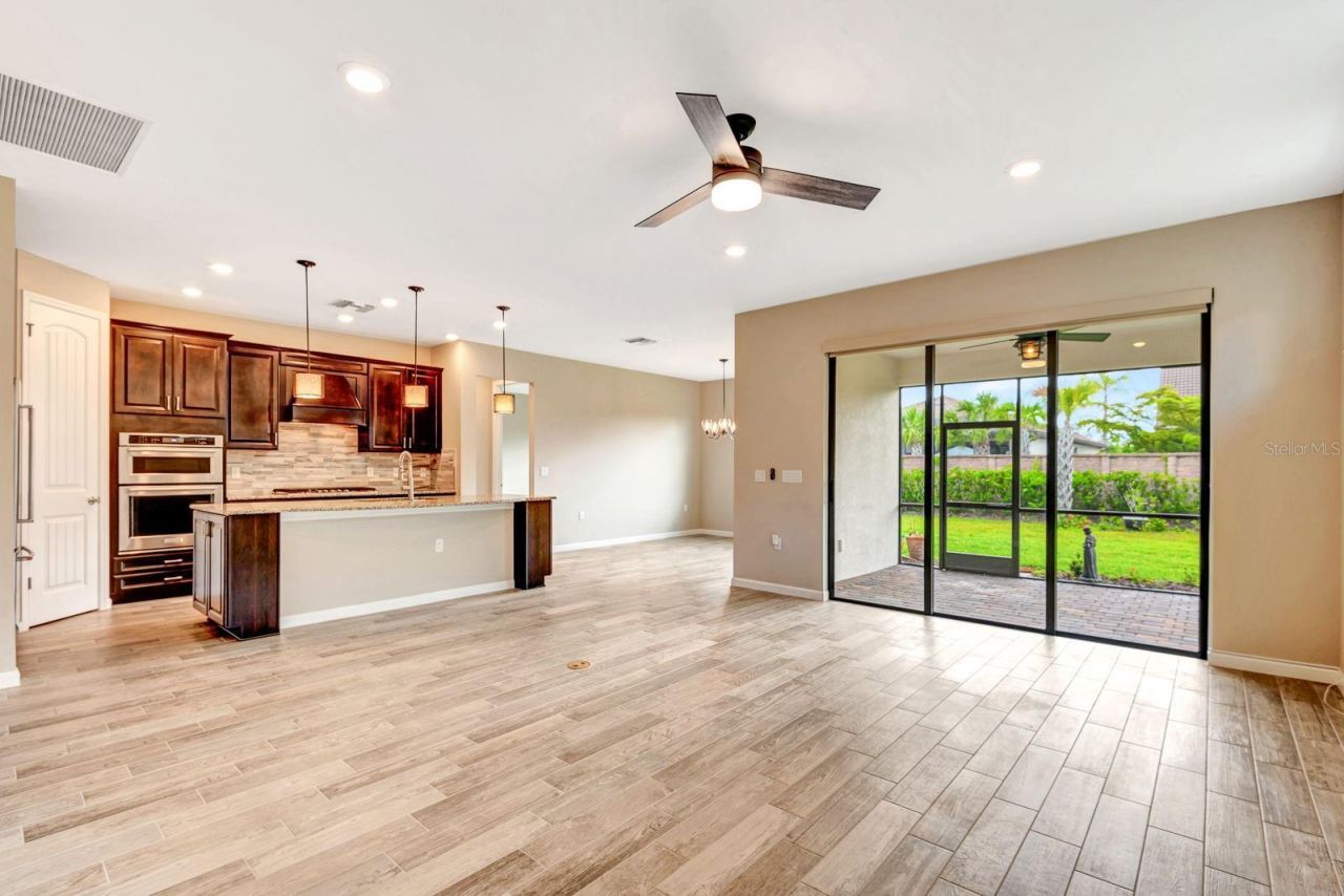 16723 Blackwater Terrace, Bradenton, FL 34202 Photo