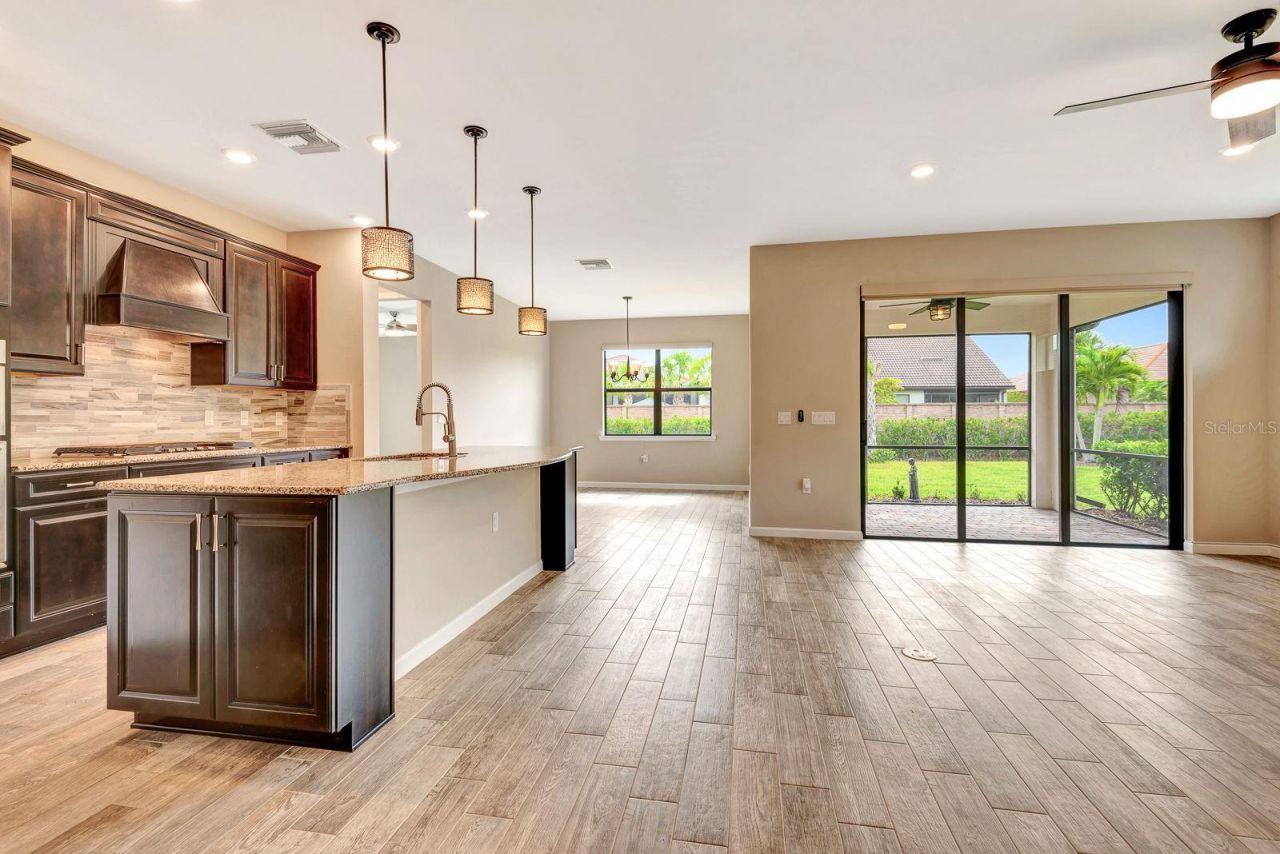 16723 Blackwater Terrace, Bradenton, FL 34202 Photo