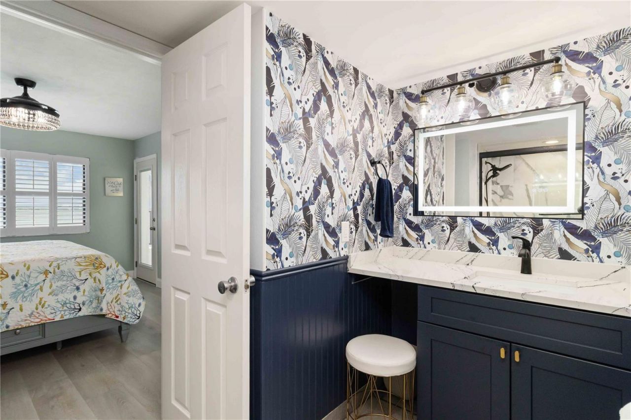 1500 Park Beach Circle, Unit 5E, Punta Gorda, FL 33950 Photo