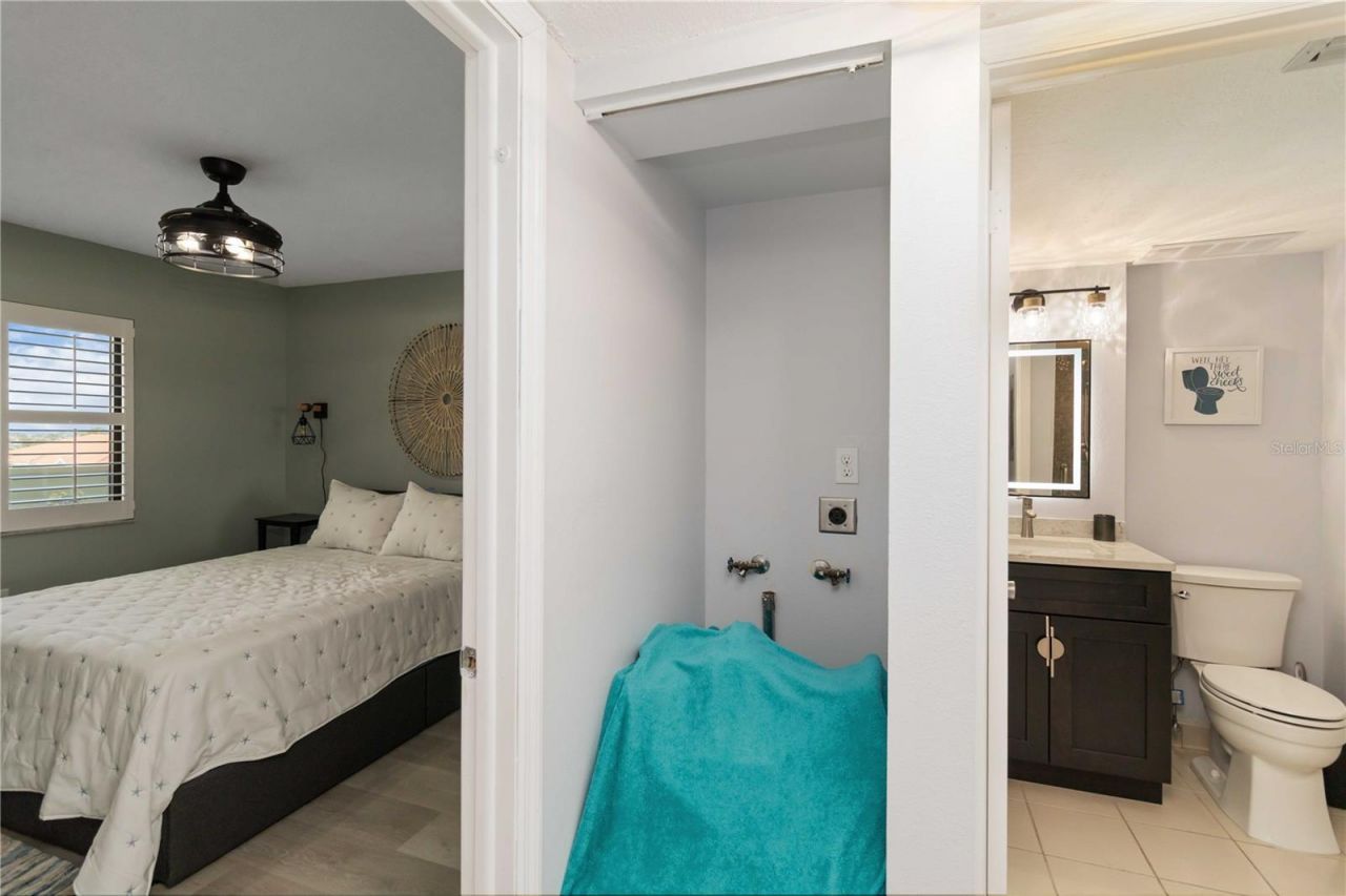 1500 Park Beach Circle, Unit 5E, Punta Gorda, FL 33950 Photo