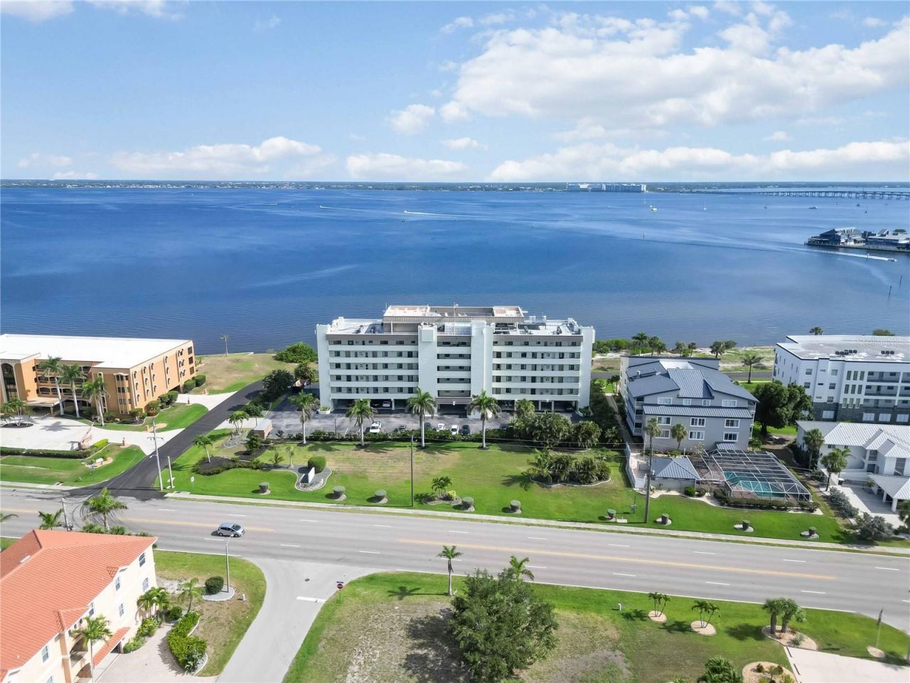 1500 Park Beach Circle, Unit 5E, Punta Gorda, FL 33950 Photo