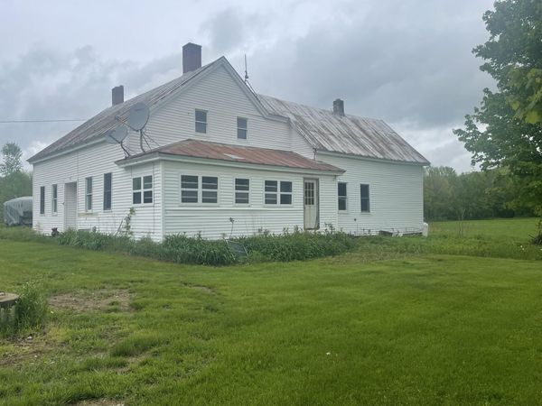 722 Farmington Road, Strong, ME 04983