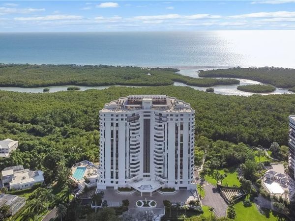 6001 Pelican Bay BLVD, Unit 202, NAPLES, FL 34108