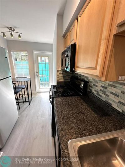 805 NE 17th Avenue, Unit 3, Fort Lauderdale, FL 33304 Photo