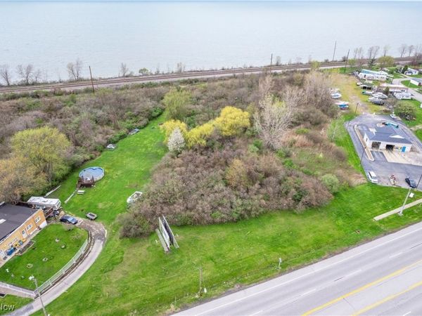 VL W Erie, Lorain, OH 44053