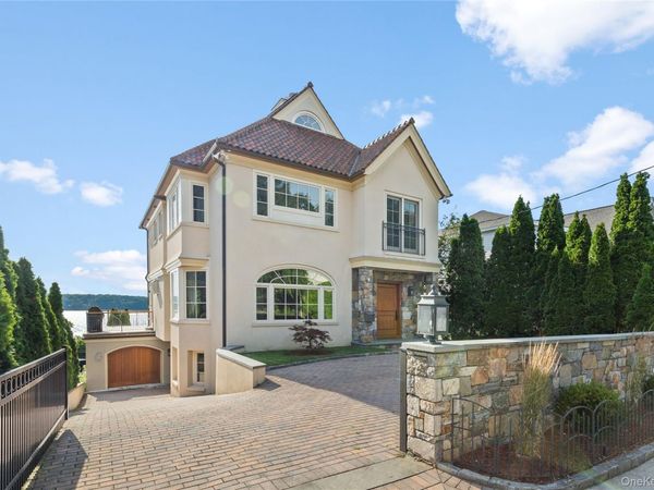 33 Livingston Avenue, Dobbs Ferry, NY 10522