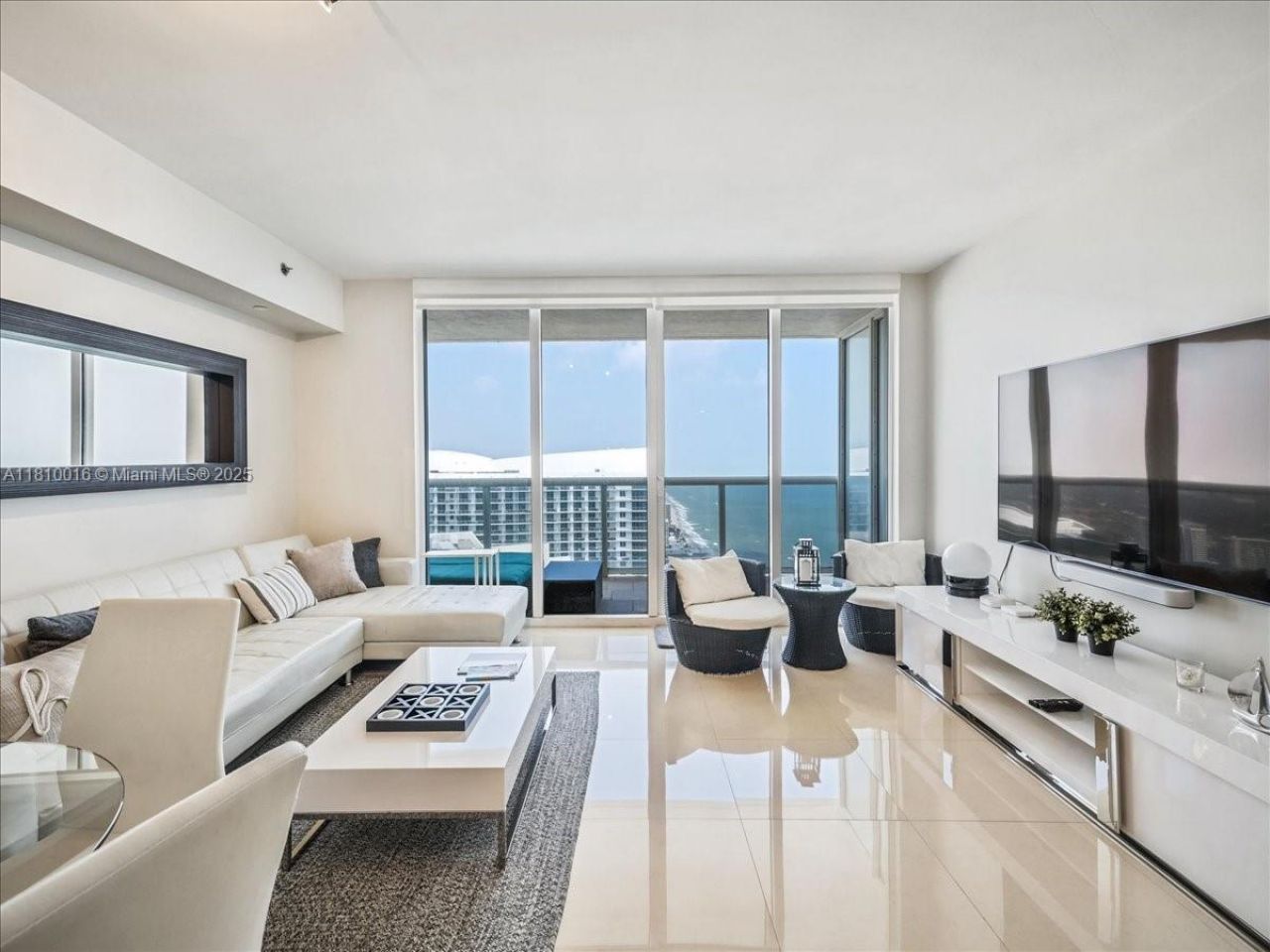 1830 S Ocean Dr, Unit 5009, Hallandale Beach, FL 33009 Photo