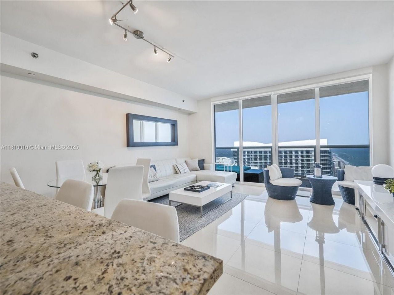 1830 S Ocean Dr, Unit 5009, Hallandale Beach, FL 33009 Photo