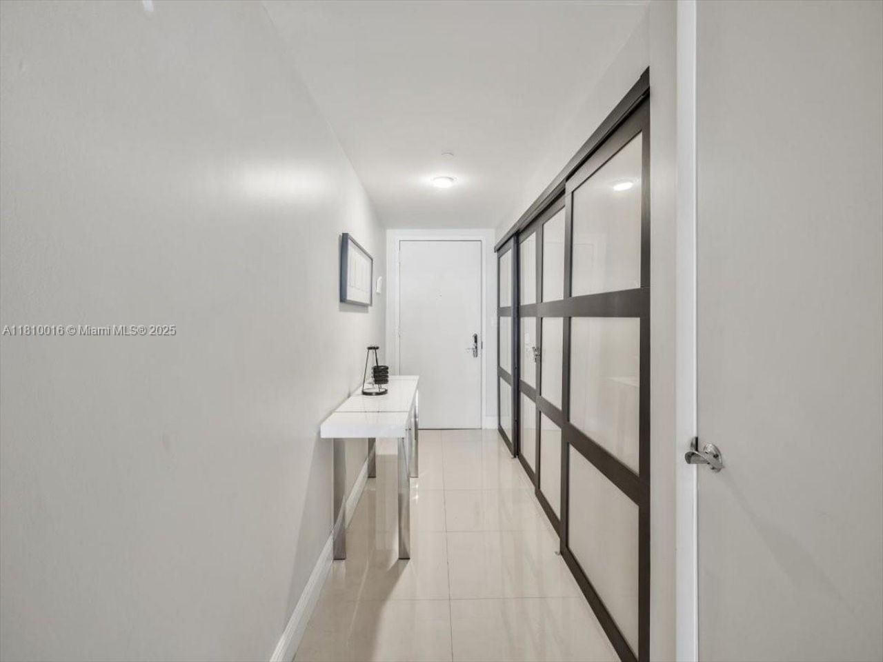 1830 S Ocean Dr, Unit 5009, Hallandale Beach, FL 33009 Photo