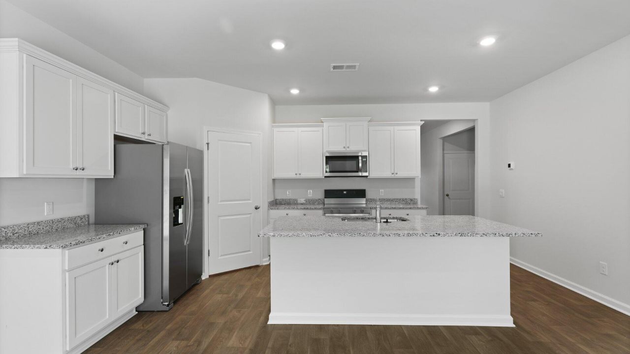 1100 Mulligan Drive Photo 9