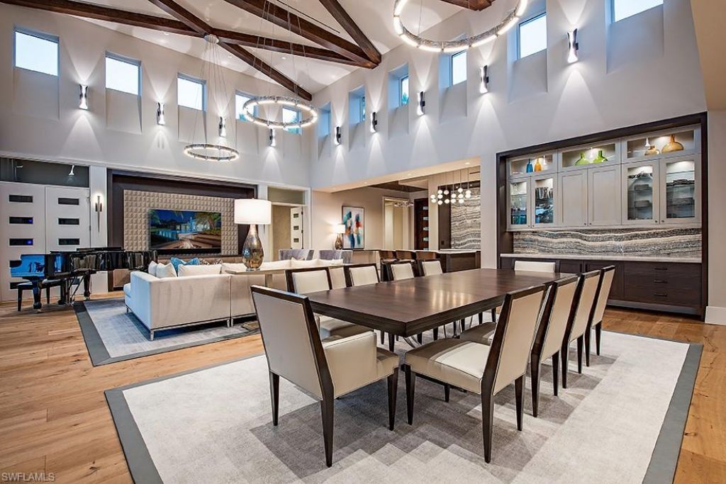 661 Galleon Dr, Naples, FL 34102 Photo