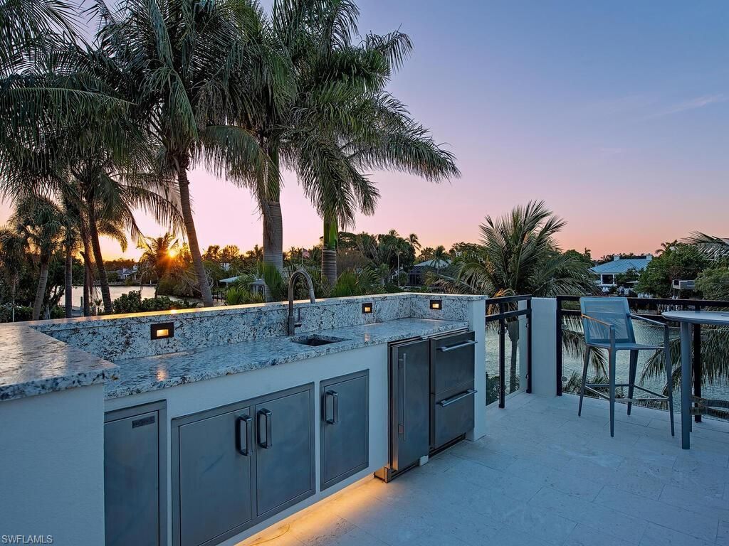 661 Galleon Dr, Naples, FL 34102 Photo