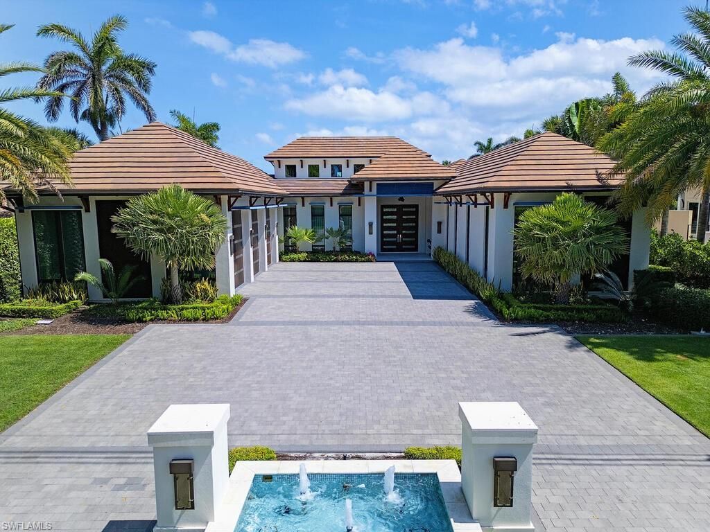 661 Galleon Dr, Naples, FL 34102 Photo