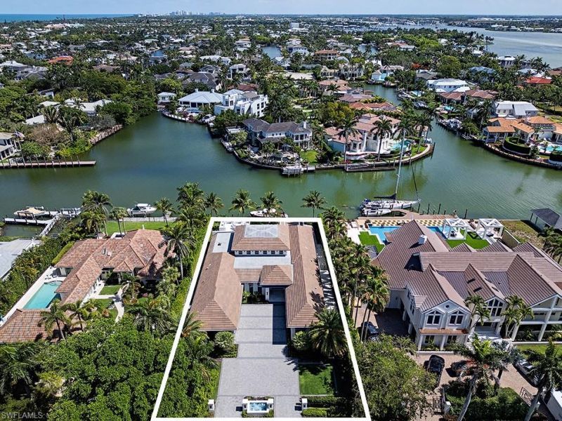 661 Galleon Dr, Naples, FL 34102 Photo