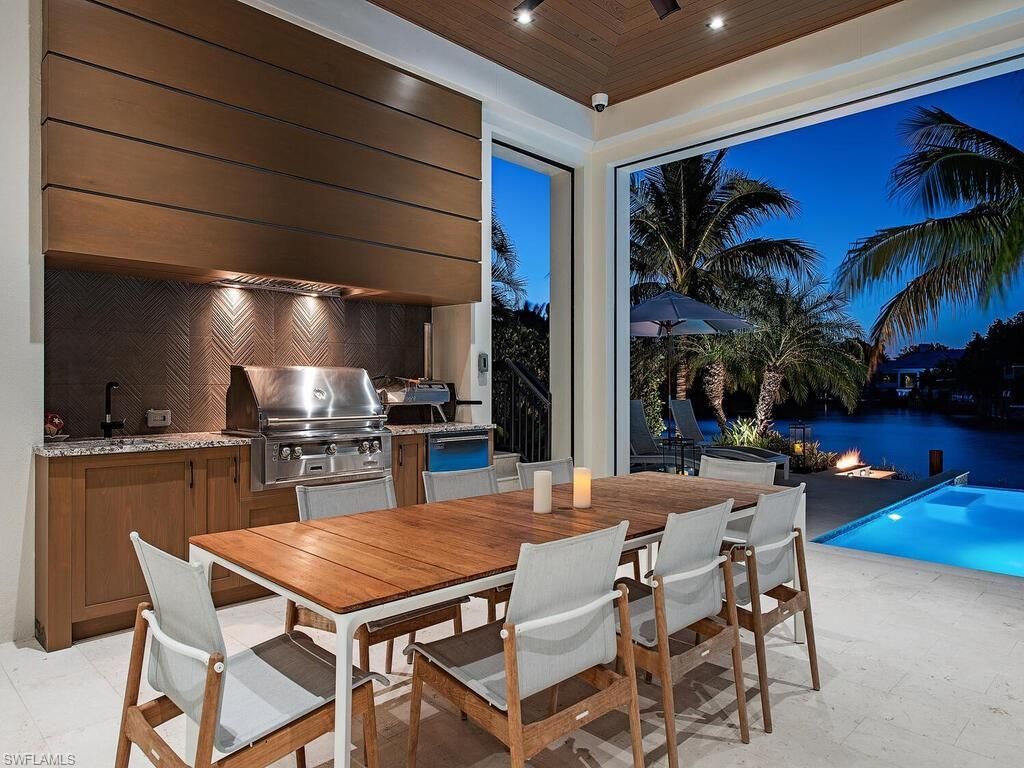 661 Galleon Dr, Naples, FL 34102 Photo