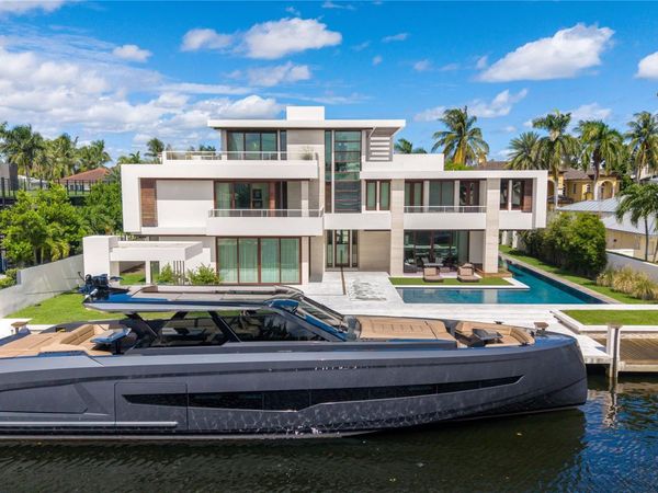 10 Pelican Drive, Fort Lauderdale, FL 33301