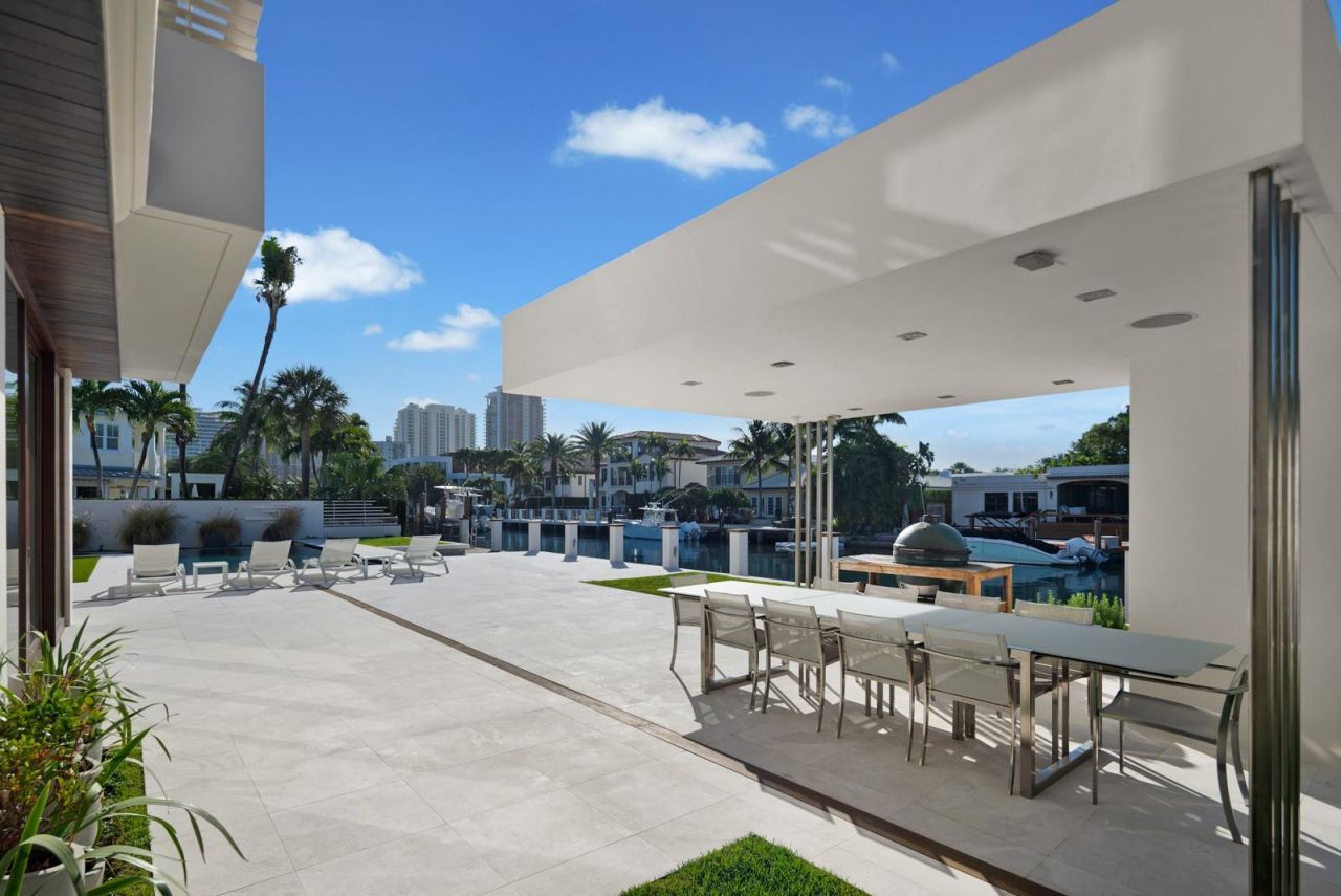 10 Pelican Drive, Fort Lauderdale, FL 33301 Photo