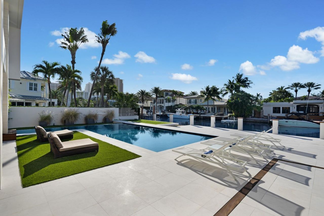 10 Pelican Drive, Fort Lauderdale, FL 33301 Photo