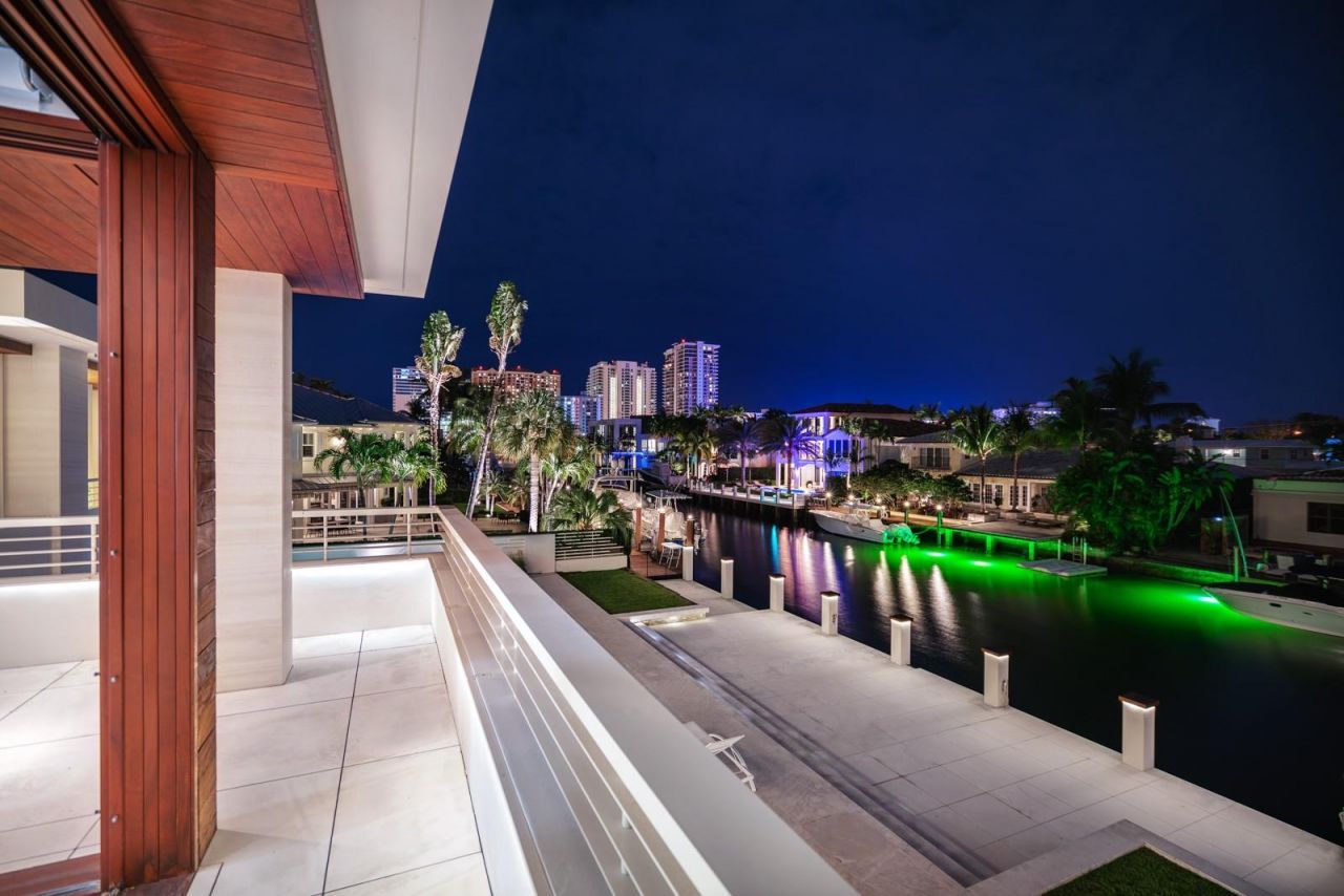 10 Pelican Drive, Fort Lauderdale, FL 33301 Photo