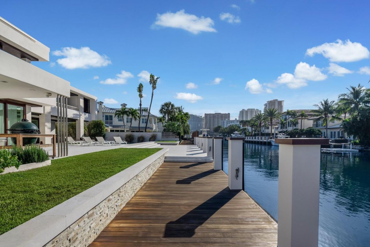 10 Pelican Drive, Fort Lauderdale, FL 33301 Photo