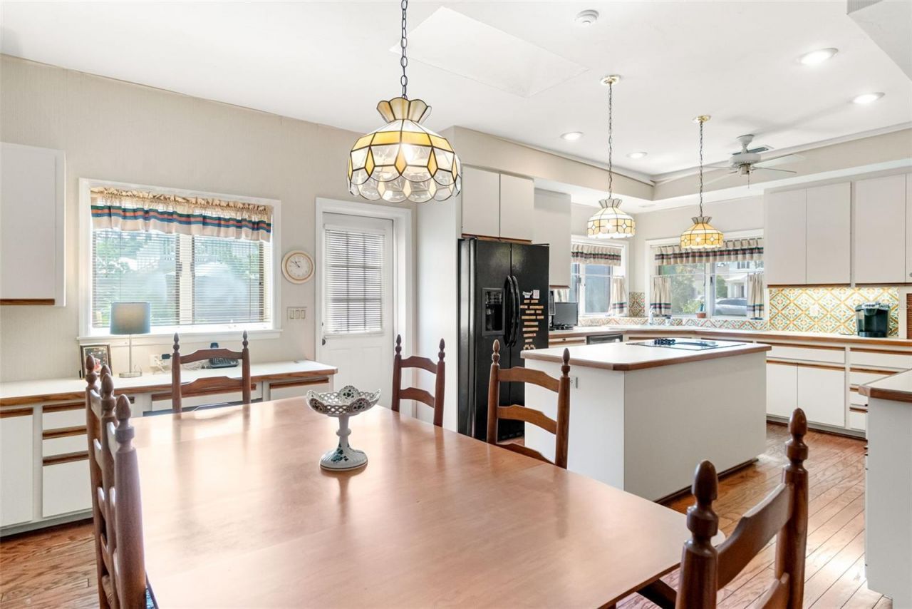 1671 South Drive, Sarasota, FL 34239 Photo