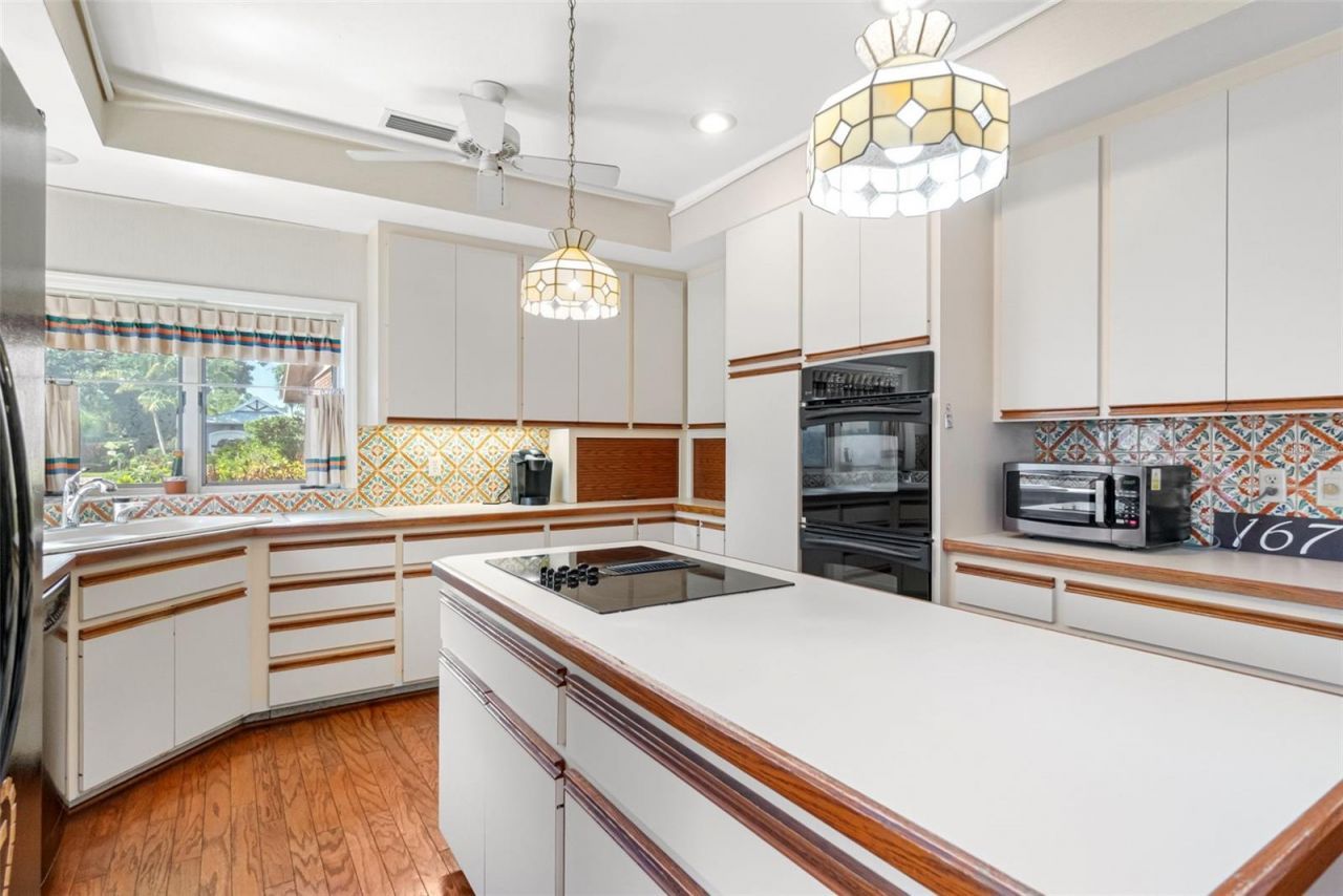 1671 South Drive, Sarasota, FL 34239 Photo