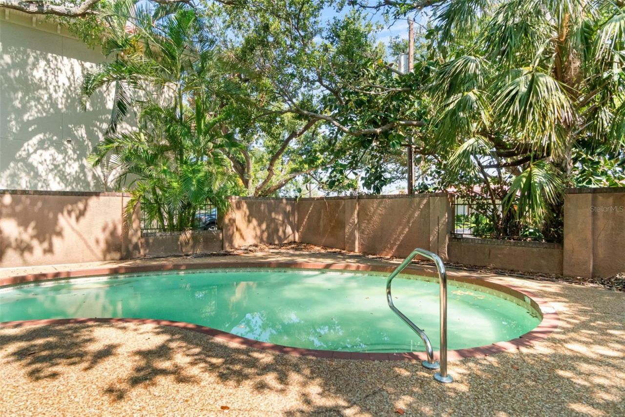 1671 South Drive, Sarasota, FL 34239 Photo