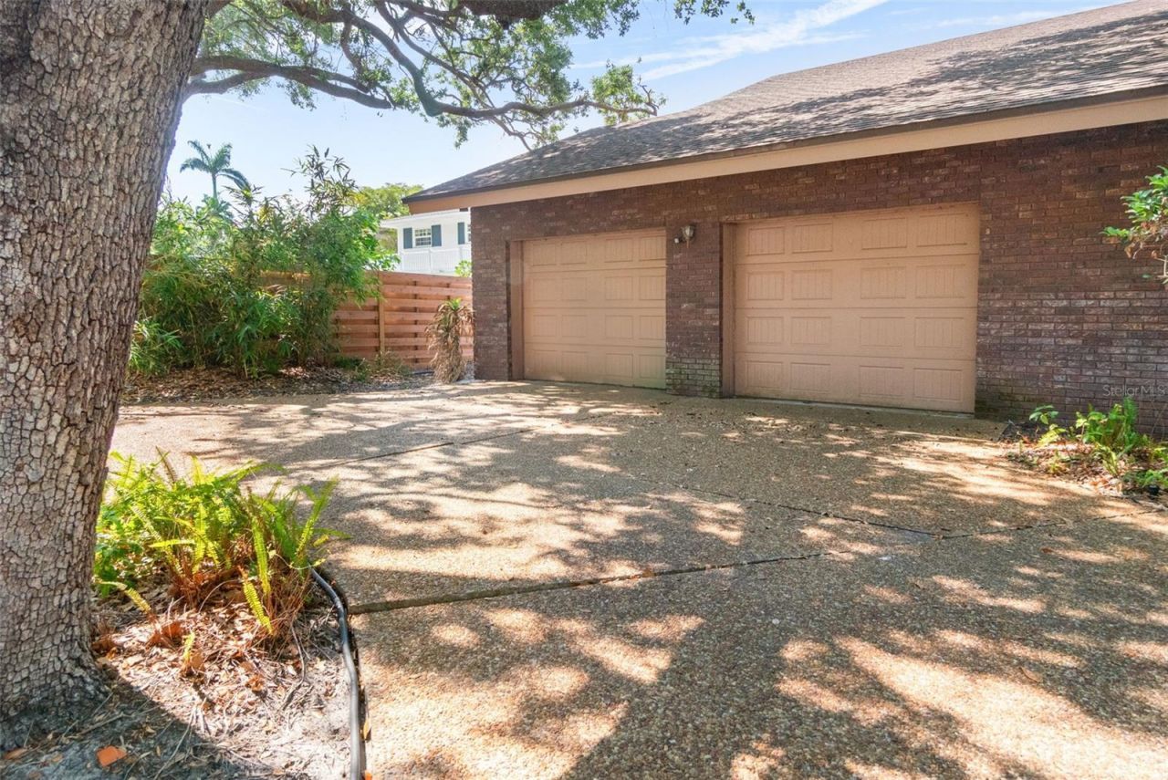 1671 South Drive, Sarasota, FL 34239 Photo