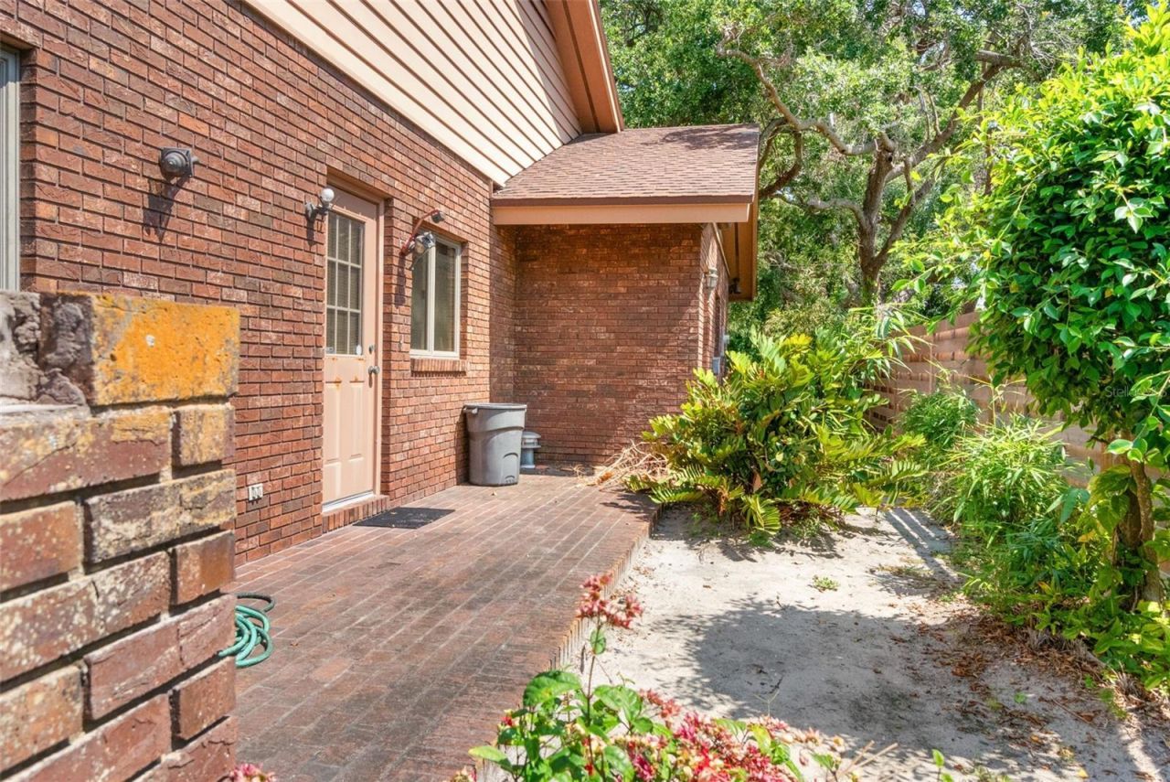 1671 South Drive, Sarasota, FL 34239 Photo