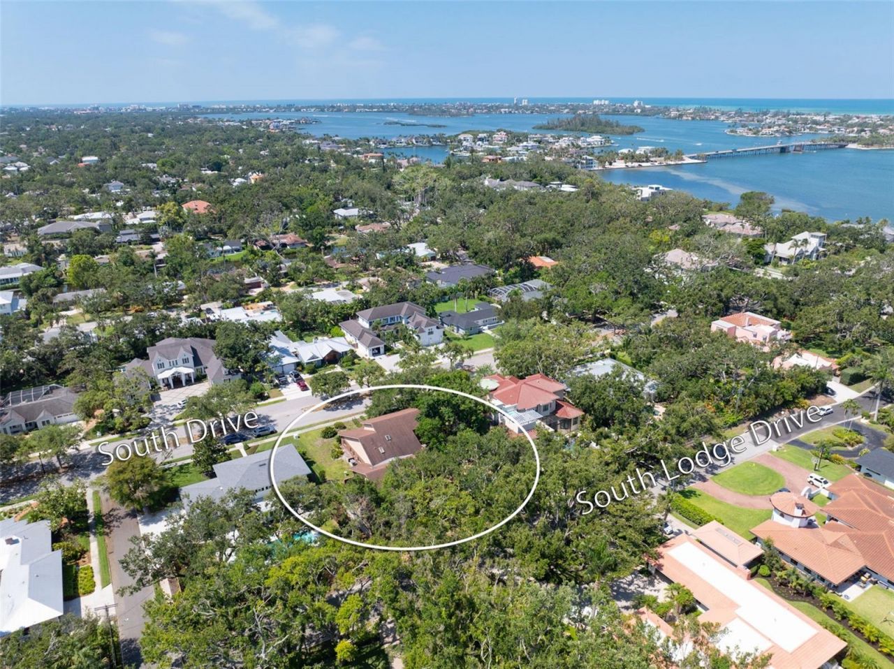 1671 South Drive, Sarasota, FL 34239 Photo