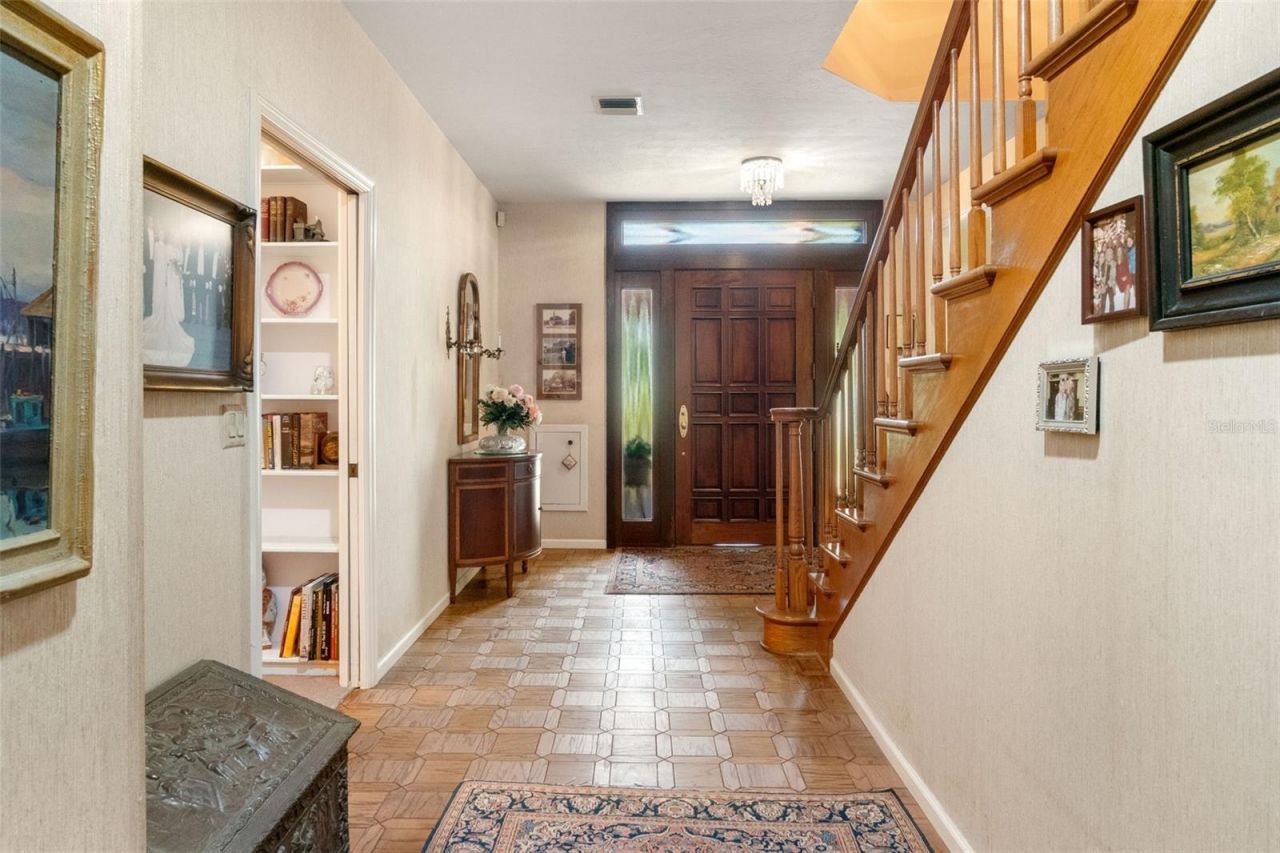 1671 South Drive, Sarasota, FL 34239 Photo