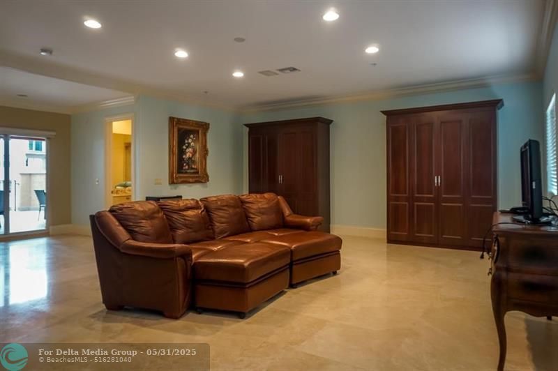 3035 Riomar Street, Fort Lauderdale, FL 33304 Photo