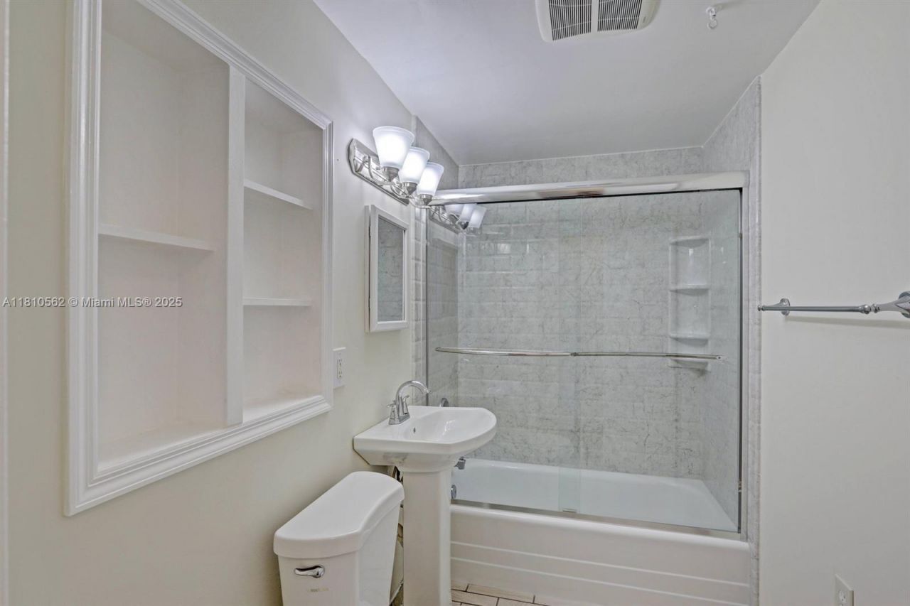 5156 Hartwick Ln, West Palm Beach, FL 33415 Photo