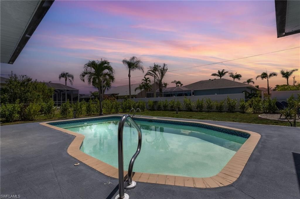 1424 SW 49th St, Cape Coral, FL 33914 Photo