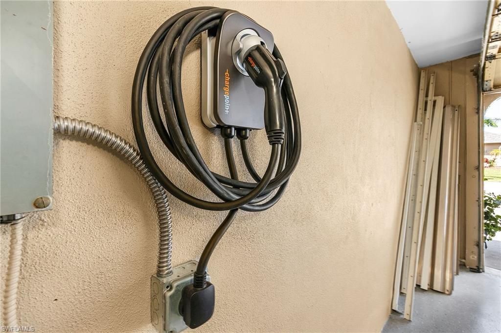 1424 SW 49th St, Cape Coral, FL 33914 Photo