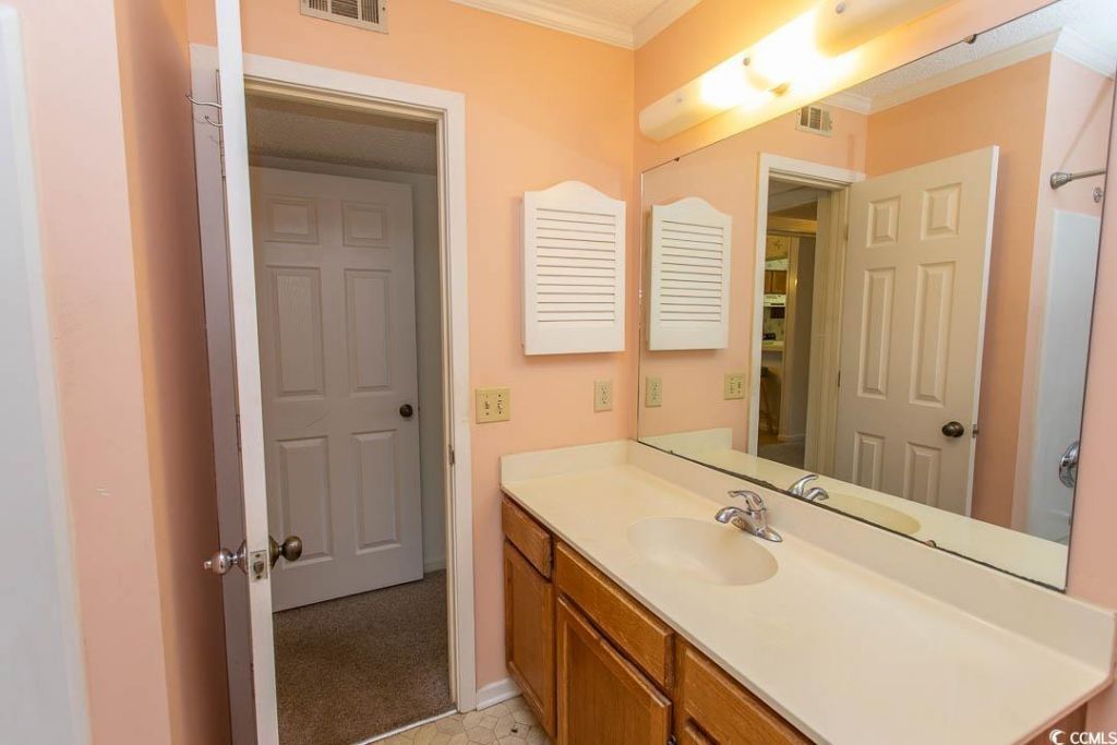 305 N Hillside Dr. Photo 24