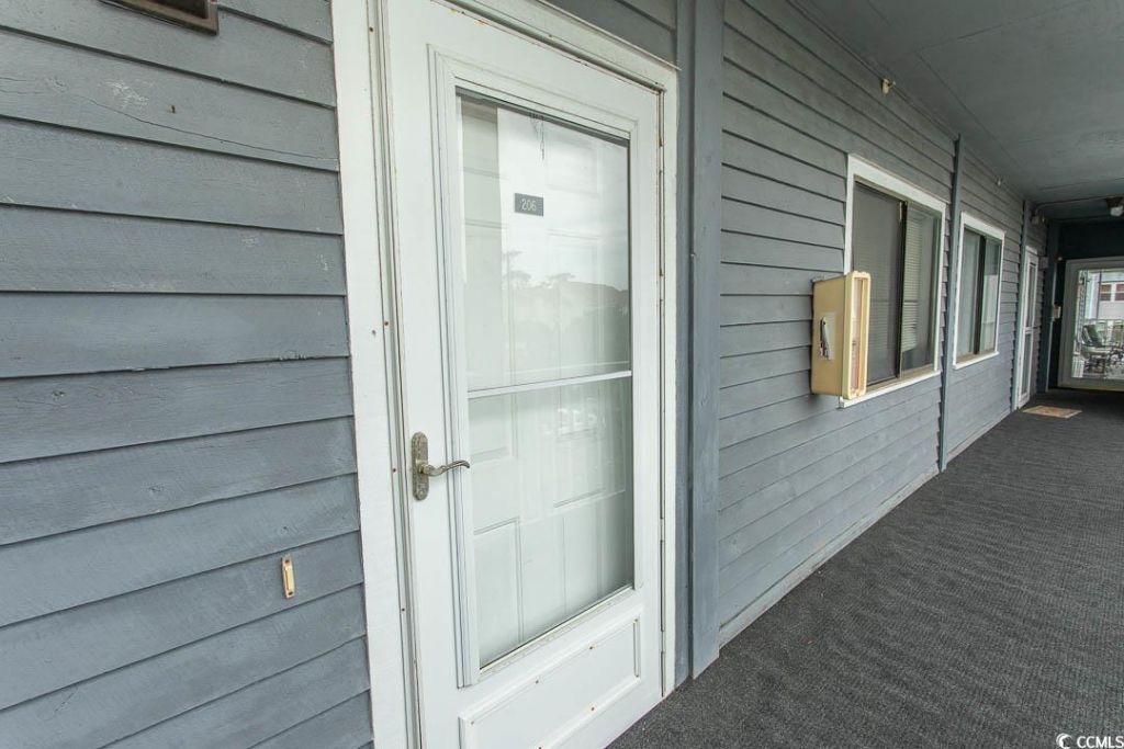 305 N Hillside Dr. Photo 36