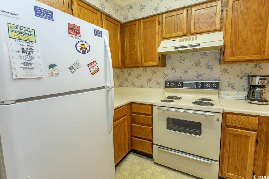 305 N Hillside Dr. Photo 7