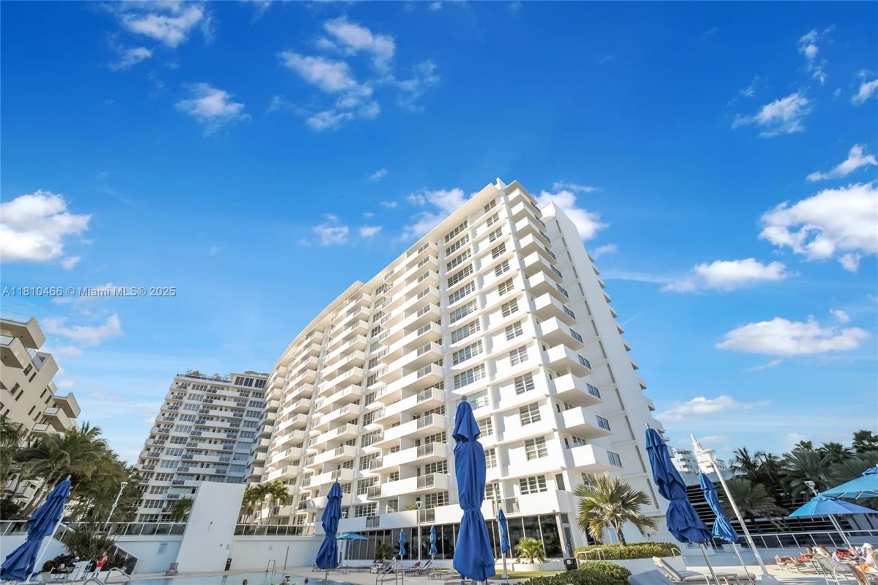 100 Lincoln Rd, Unit 827, Miami Beach, FL 33139 Photo