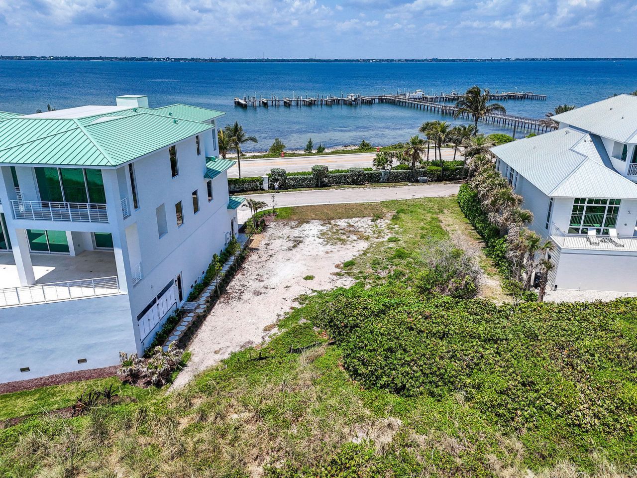 8128 S Ocean Drive, Jensen Beach, FL 34957 Photo