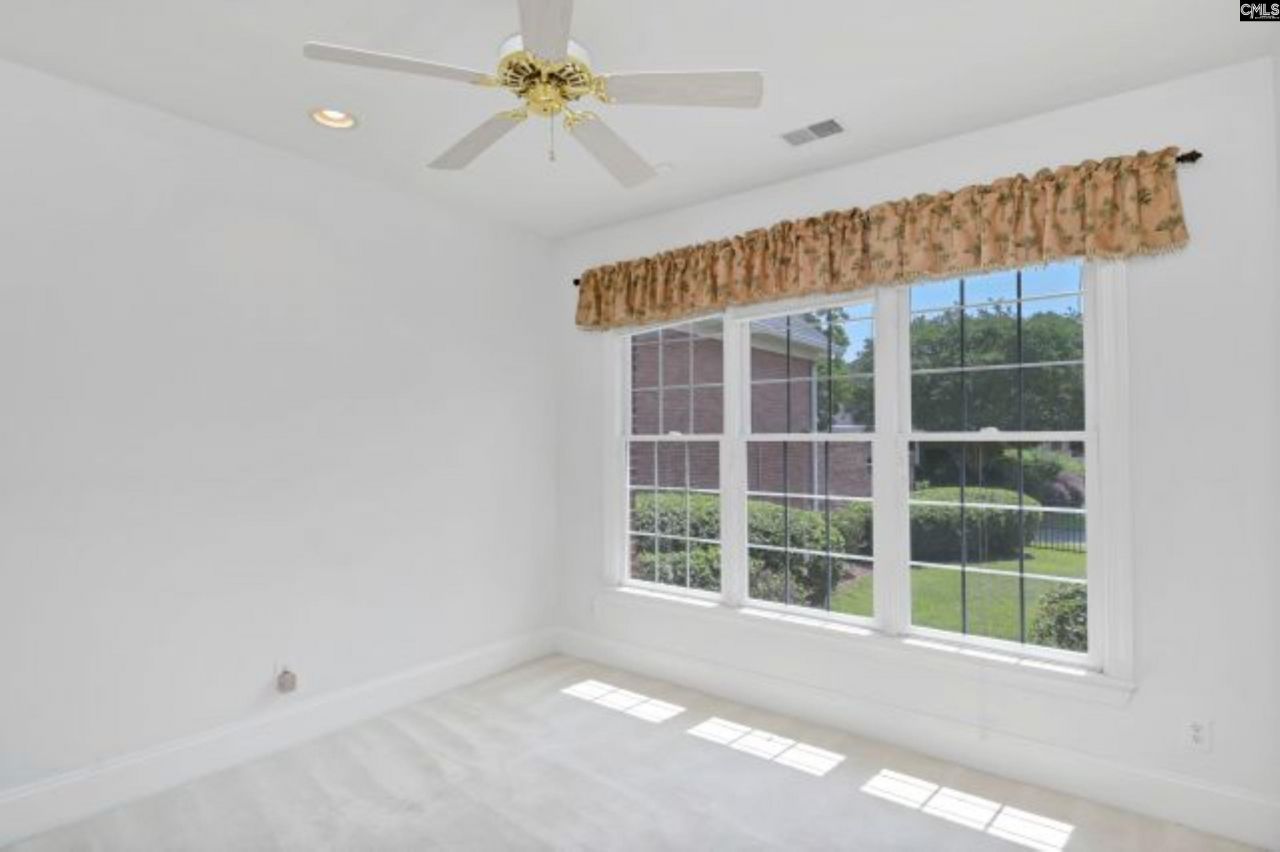 117 York Commons Photo 18