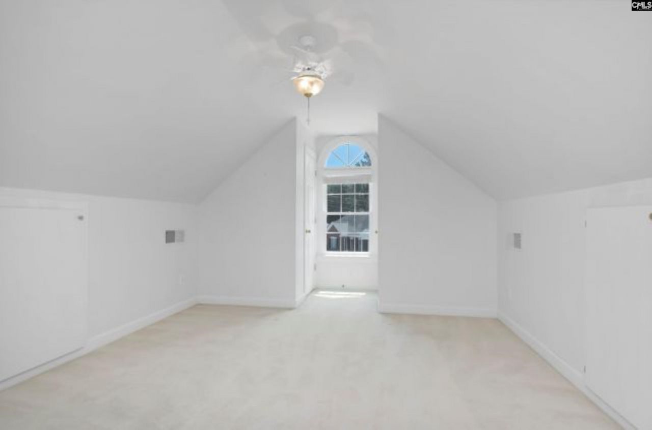 117 York Commons Photo 32