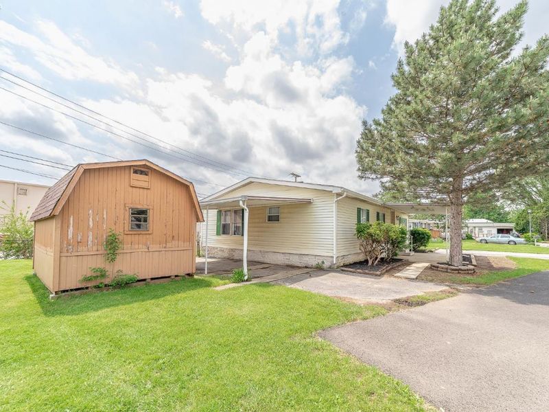 1203 Chateau Court, Findlay, OH 45840 Photo 3