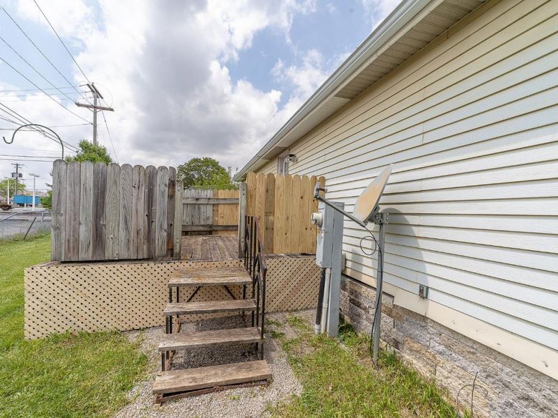 1203 Chateau Court, Findlay, OH 45840 Photo 4