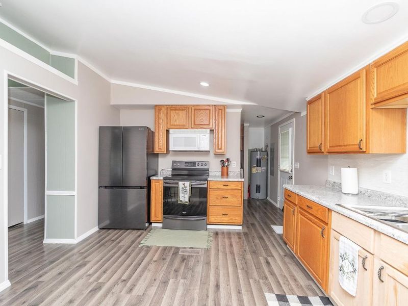 1203 Chateau Court, Findlay, OH 45840 Photo 9