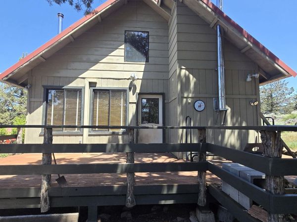 5520 Andrews Road, Dorris, CA 96023