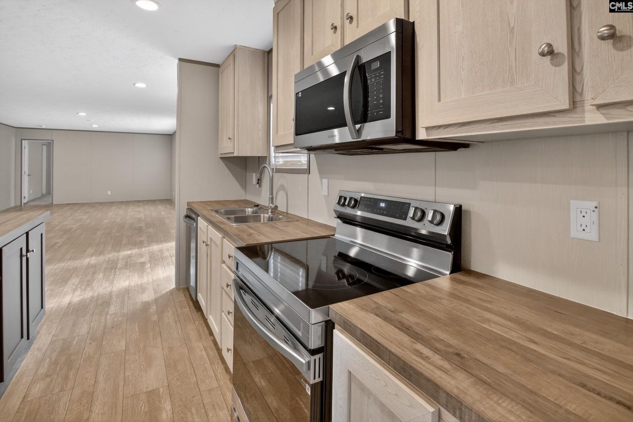 812 White Pond Road Photo 11